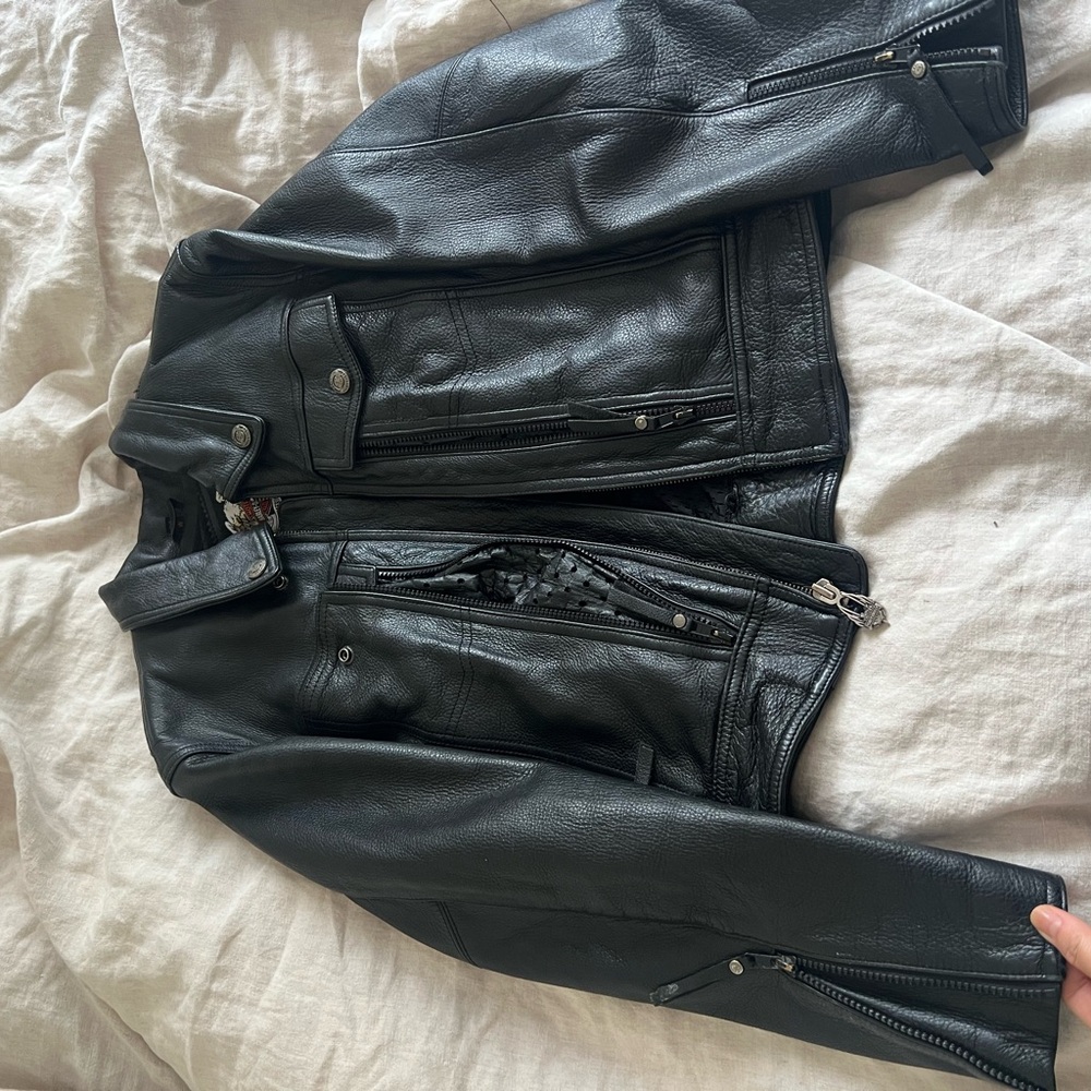 Beautiful Harley Davidson bomber jacket